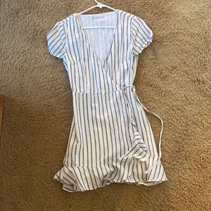 Abercrombie & Fitch wrap dress